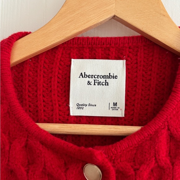 Abercrombie & Fitch Novelty Button Cable Sweater Jacket - Vivid Red - Size M - Picture 2 of 5